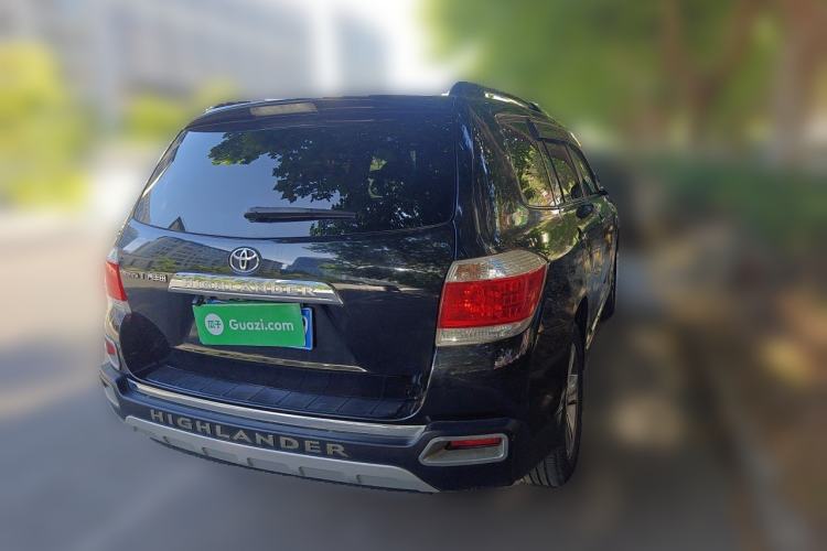 Used Toyota Highlander 2012 2.7L Two-Wheel Drive 7-Seater Luxury Edition Rear Right 45 Deg