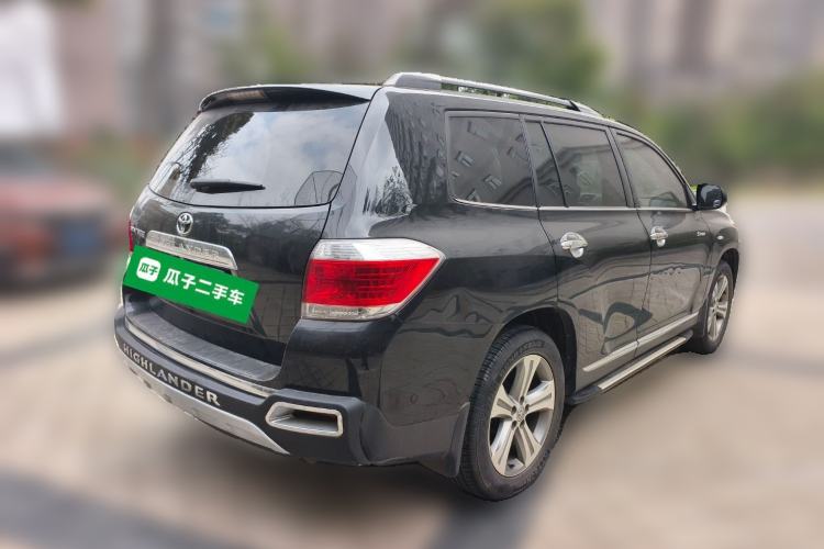 Used Toyota Highlander 2012 2.7L Two-Wheel Drive 7-Seater Luxury Edition Rear Right 45 Deg