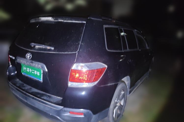 Used Toyota Highlander 2012 2.7L Two-Wheel Drive 7-Seater Luxury Edition Rear Right 45 Deg