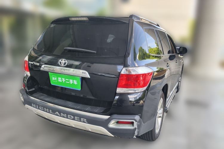 Used Toyota Highlander 2012 2.7L Two-Wheel Drive 7-Seater Luxury Edition Rear Right 45 Deg