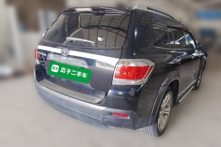 Used Toyota Highlander 2012 2.7L Two-Wheel Drive 7-Seater Luxury Edition Rear Right 45 Deg
