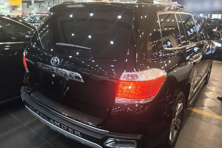 Used Toyota Highlander 2012 2.7L Two-Wheel Drive 7-Seater Luxury Edition Rear Right 45 Deg