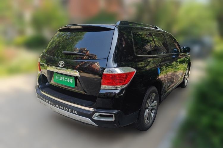 Used Toyota Highlander 2012 2.7L Two-Wheel Drive 7-Seater Luxury Edition Rear Right 45 Deg