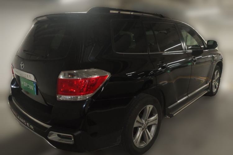 Used Toyota Highlander 2012 2.7L Two-Wheel Drive 7-Seater Luxury Edition Rear Right 45 Deg