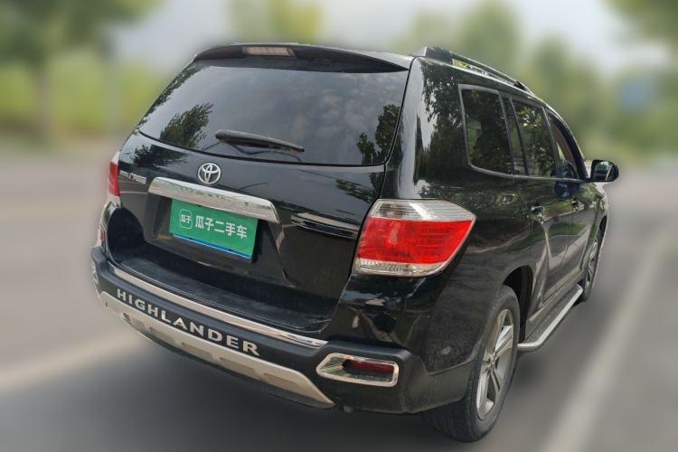 Used Toyota Highlander 2012 2.7L Two-Wheel Drive 7-Seater Luxury Edition Rear Right 45 Deg