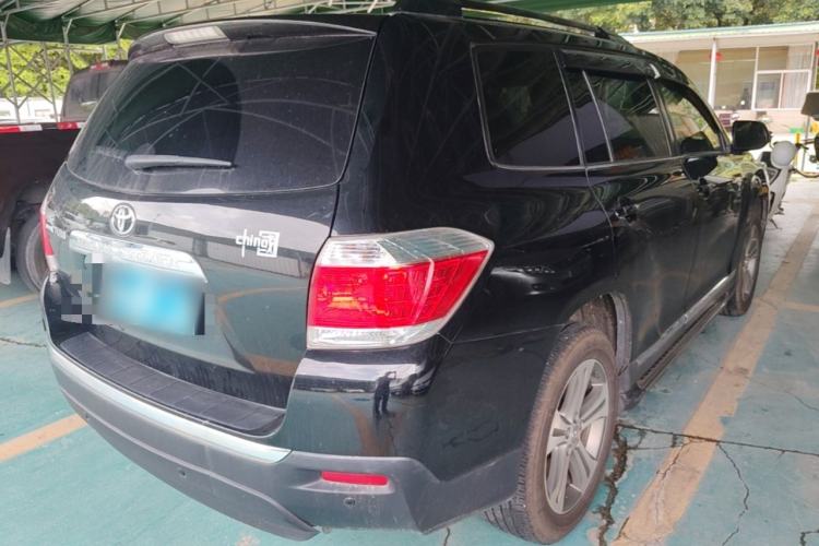 Used Toyota Highlander 2012 2.7L Two-Wheel Drive 5-Seater Sport Edition Rear Right 45 Deg