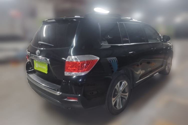 Used Toyota Highlander 2012 2.7L Two-Wheel Drive 7-Seater Luxury Edition Rear Right 45 Deg