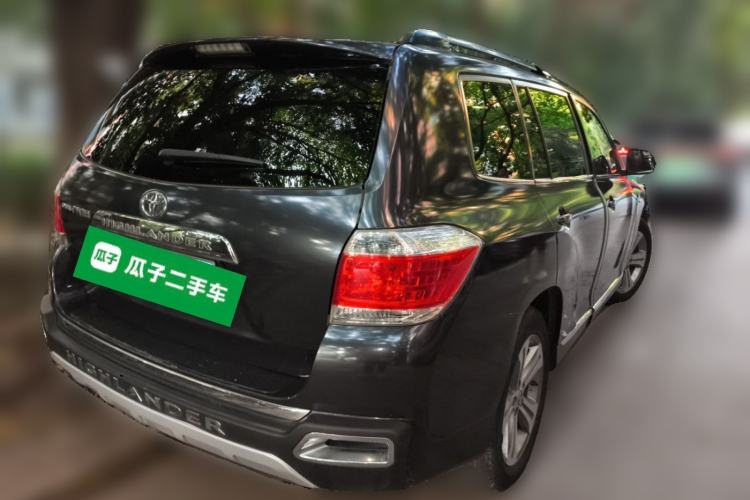 Used Toyota Highlander 2012 2.7L Two-Wheel Drive 7-Seater Luxury Edition Rear Right 45 Deg