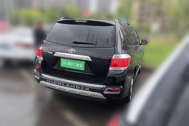 Used Toyota Highlander 2012 2.7L Two-Wheel Drive 7-Seater Luxury Edition Rear Right 45 Deg