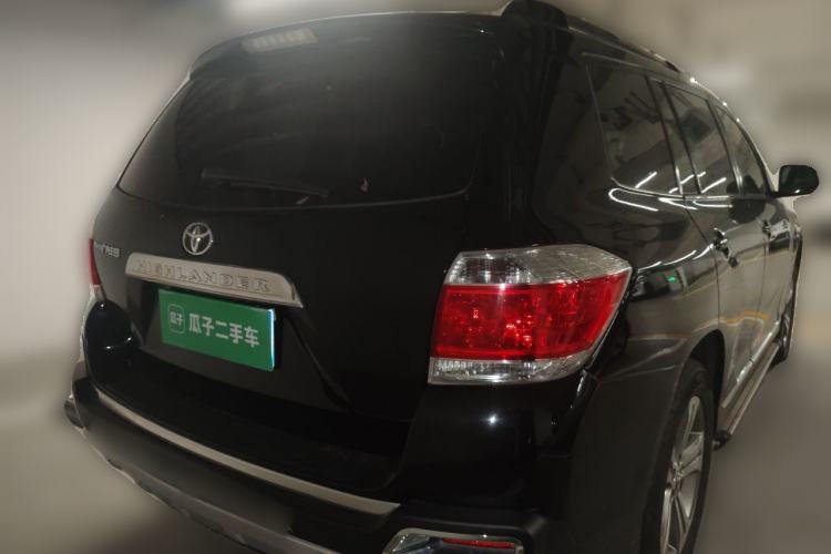 Used Toyota Highlander 2012 2.7L Two-Wheel Drive 7-Seater Luxury Edition Rear