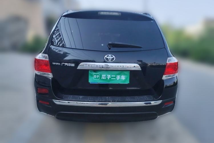 Used Toyota Highlander 2012 2.7L Two-Wheel Drive 7-Seater Ultimate Edition Rear