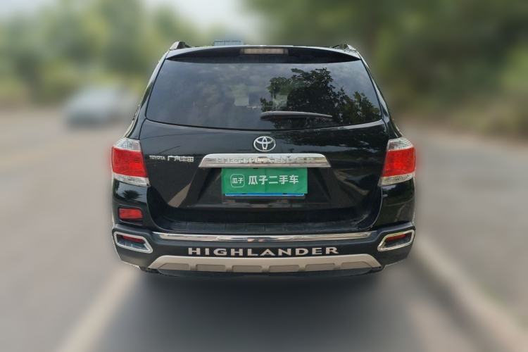 Used Toyota Highlander 2012 2.7L Two-Wheel Drive 7-Seater Luxury Edition Rear