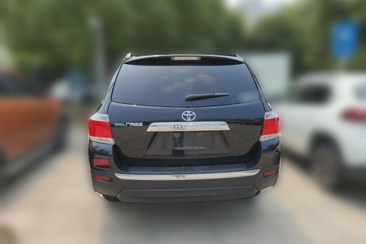 Used Toyota Highlander 2012 2.7L Two-Wheel Drive 7-Seater Luxury Edition Rear