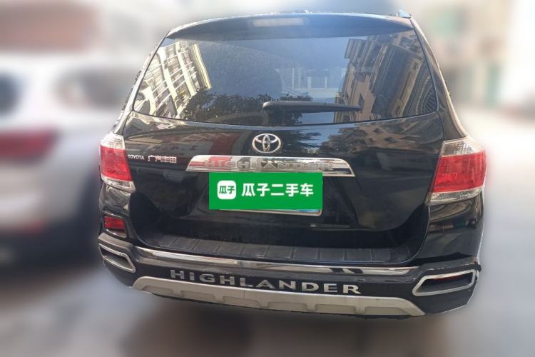 Used Toyota Highlander 2012 2.7L Two-Wheel Drive 7-Seater Luxury Edition Rear