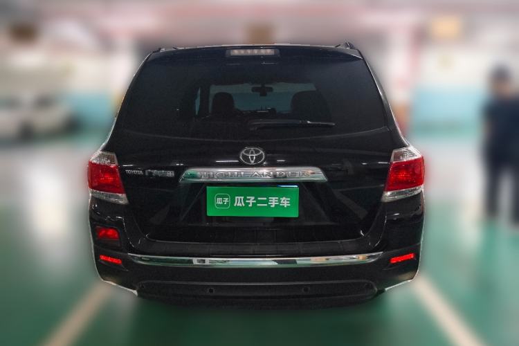 Used Toyota Highlander 2012 2.7L Two-Wheel Drive 7-Seater Luxury Edition Rear