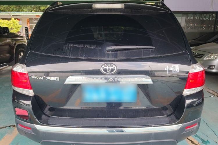 Used Toyota Highlander 2012 2.7L Two-Wheel Drive 5-Seater Sport Edition Rear