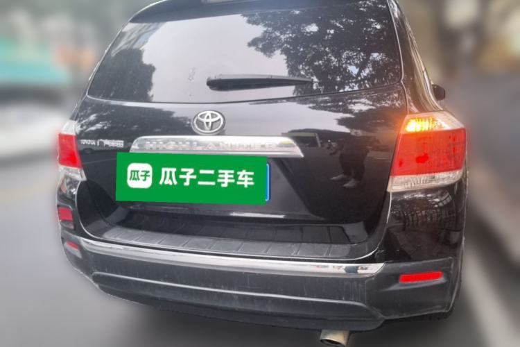 Used Toyota Highlander 2012 2.7L Two-Wheel Drive 7-Seater Luxury Edition Rear