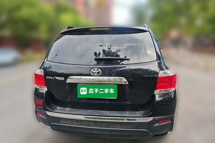 Used Toyota Highlander 2012 2.7L Two-Wheel Drive 7-Seater Luxury Edition Rear