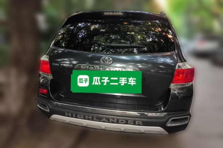 Used Toyota Highlander 2012 2.7L Two-Wheel Drive 7-Seater Luxury Edition Rear
