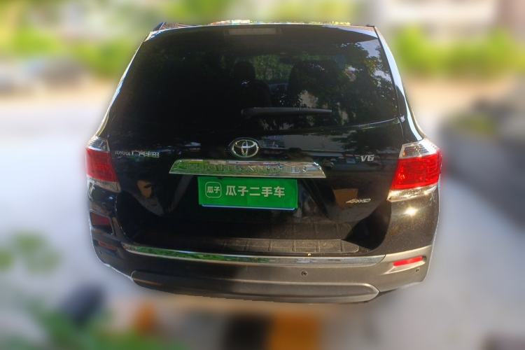Used Toyota Highlander 2012 2.7L Two-Wheel Drive 7-Seater Luxury Edition Rear