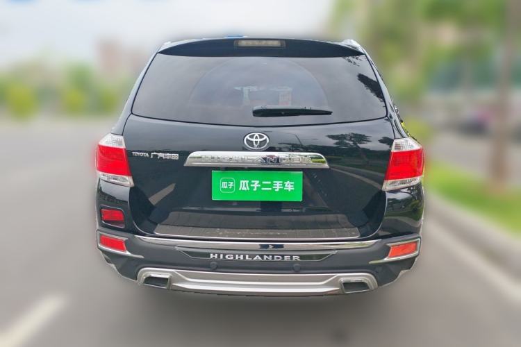 Used Toyota Highlander 2012 2.7L Two-Wheel Drive 7-Seater Luxury Edition Rear