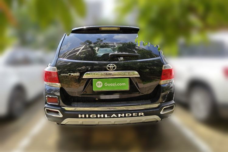 Used Toyota Highlander 2012 2.7L Two-Wheel Drive 7-Seater Luxury Edition Rear