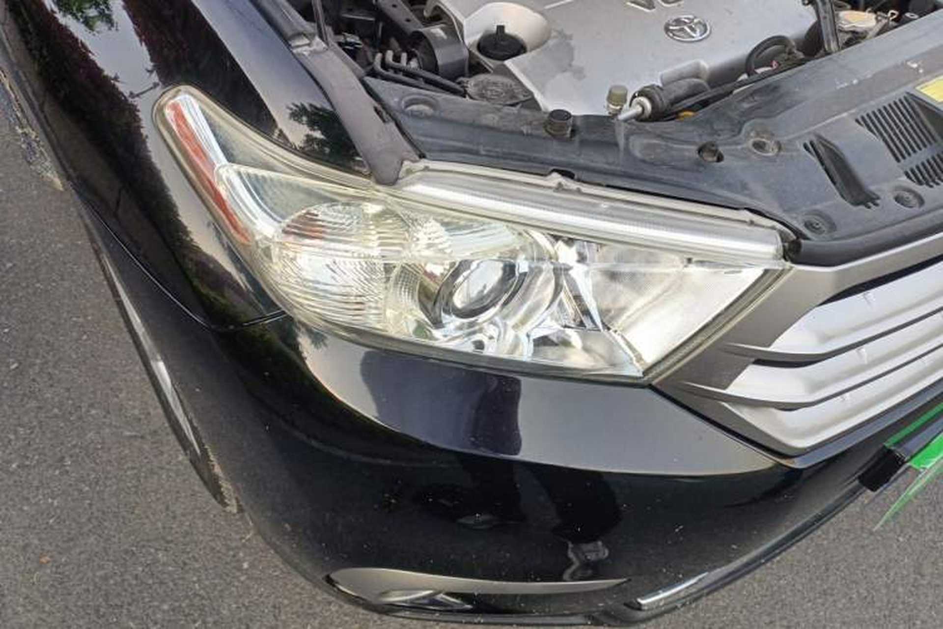 Used Toyota Highlander 2012 3.5L 4x4 7-Seater Ultimate Edition Right Front Headlight