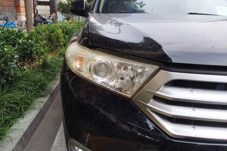 Used Toyota Highlander 2012 3.5L 4x4 7-Seater Elite Edition Right Front Headlight