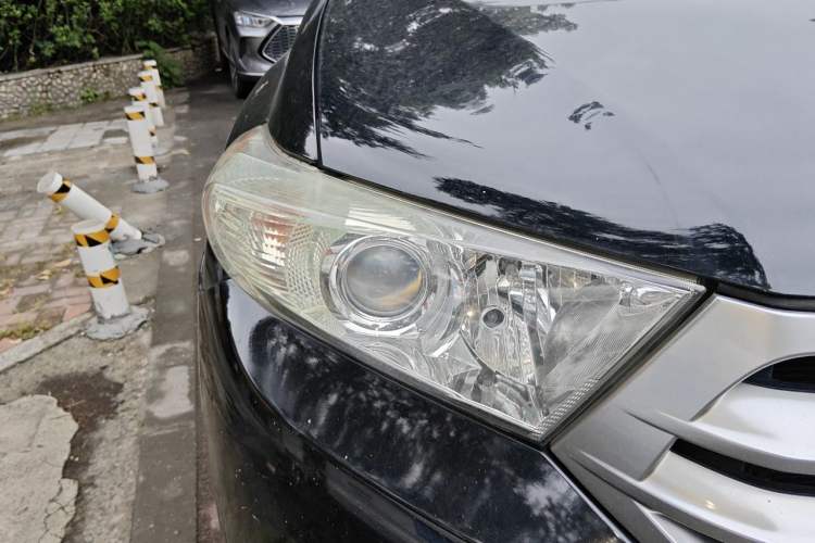 Used Toyota Highlander 2012 2.7L Two-Wheel Drive 7-Seater Luxury Edition Right Front Headlight