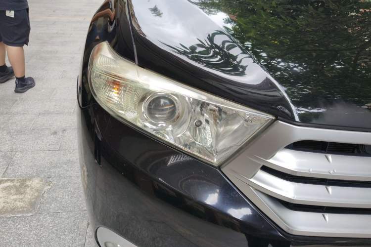 Used Toyota Highlander 2012 3.5L 4x4 7-Seater Ultimate Edition Right Front Headlight