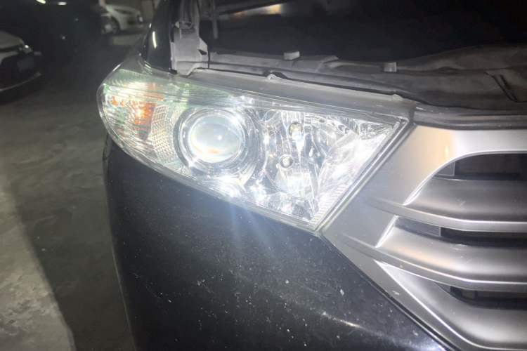 Used Toyota Highlander 2012 2.7L 2WD 5-Seater Elite Edition Right Front Headlight