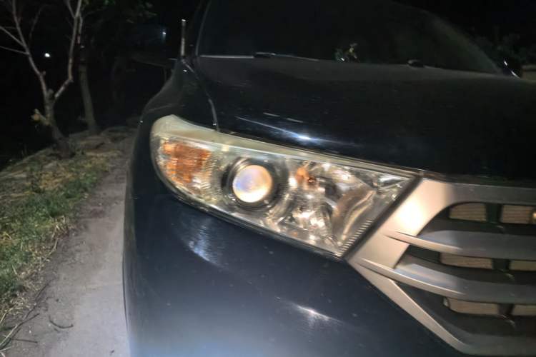 Used Toyota Highlander 2012 2.7L 2WD 5-Seater Elite Edition Right Front Headlight