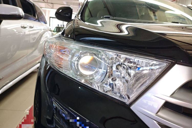 Used Toyota Highlander 2012 2.7L Two-Wheel Drive 7-Seater Luxury Edition Right Front Headlight
