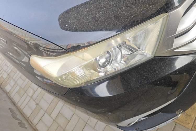 Used Toyota Highlander 2012 2.7L Two-Wheel Drive 5-Seater Sport Edition Right Front Headlight