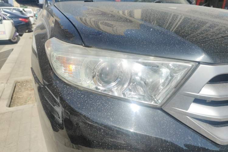Used Toyota Highlander 2012 2.7L 2WD 5-Seater Elite Edition Right Front Headlight