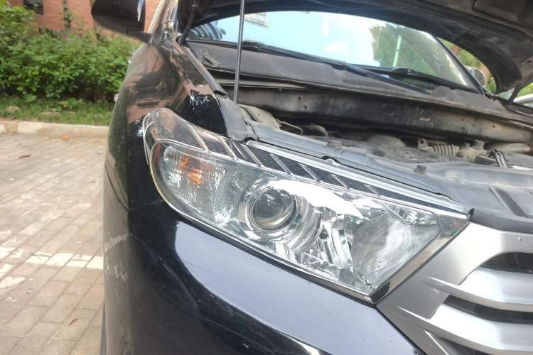 Used Toyota Highlander 2012 2.7L 2WD 5-Seater Elite Edition Right Front Headlight