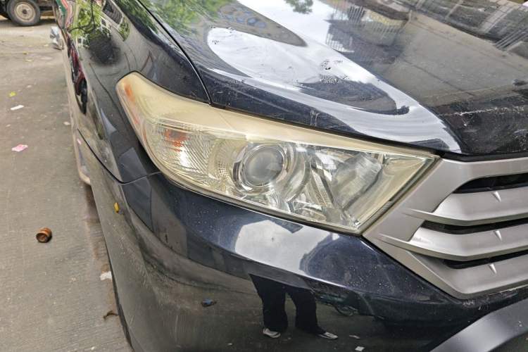 Used Toyota Highlander 2012 2.7L Two-Wheel Drive 7-Seater Luxury Navigation Edition Right Front Headlight