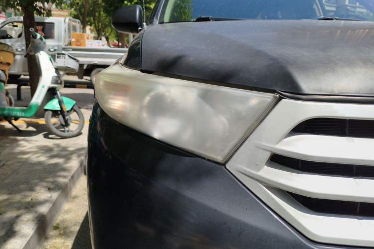 Used Toyota Highlander 2012 3.5L 4x4 7-Seater Elite Edition Right Front Headlight