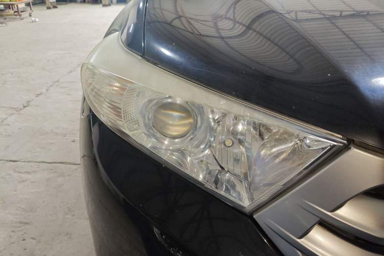 Used Toyota Highlander 2012 2.7L Two-Wheel Drive 7-Seater Luxury Edition Right Front Headlight