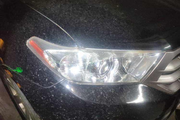 Used Toyota Highlander 2012 3.5L 4x4 7-Seater Elite Edition Right Front Headlight