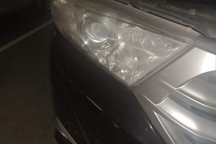 Used Toyota Highlander 2012 2.7L Two-Wheel Drive 7-Seater Luxury Edition Right Front Headlight