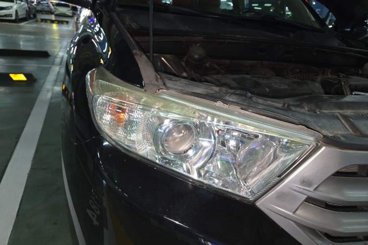 Used Toyota Highlander 2012 2.7L 2WD 5-Seater Elite Edition Right Front Headlight
