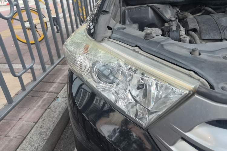 Used Toyota Highlander 2012 2.7L Two-Wheel Drive 7-Seater Luxury Edition Right Front Headlight