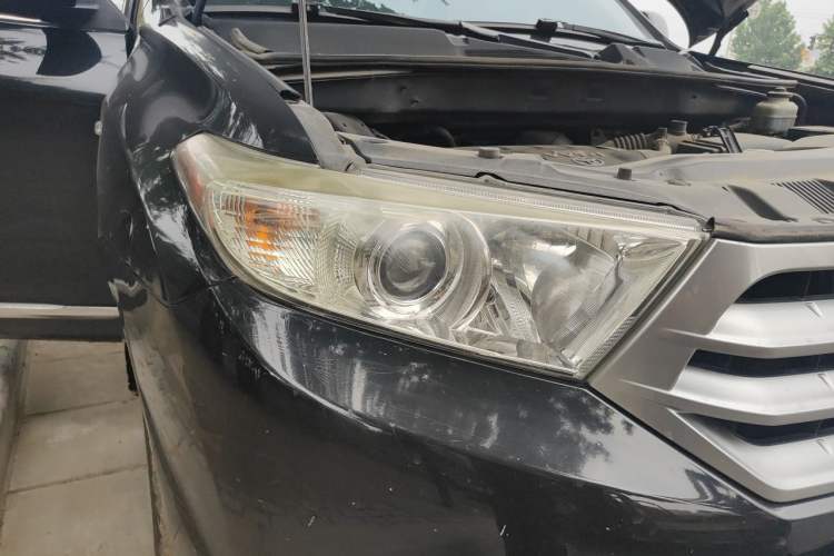 Used Toyota Highlander 2012 2.7L 2WD 5-Seater Elite Edition Right Front Headlight