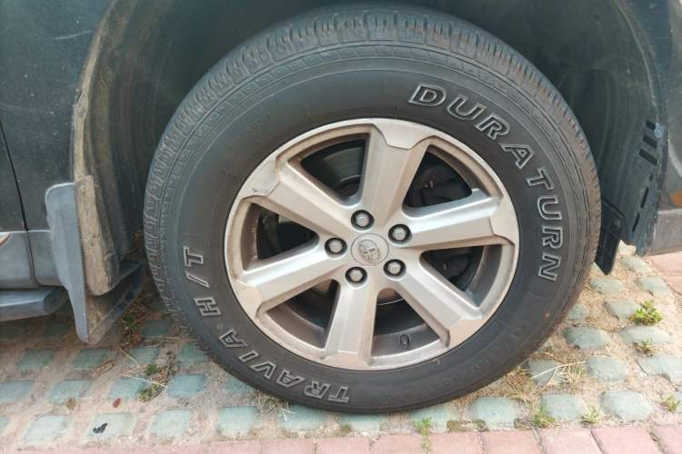 Used Toyota Highlander 2012 2.7L 2WD 5-Seater Elite Edition Right Front Wheel Hub