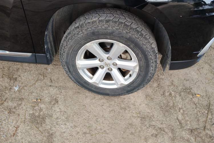 Used Toyota Highlander 2012 2.7L 2WD 5-Seater Elite Edition Right Front Wheel Hub