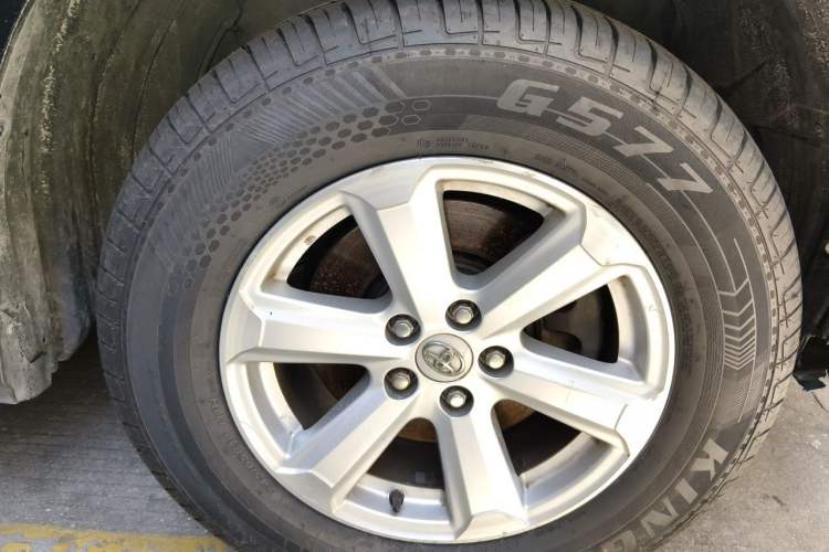 Used Toyota Highlander 2012 2.7L 2WD 5-Seater Elite Edition Right Front Wheel Hub