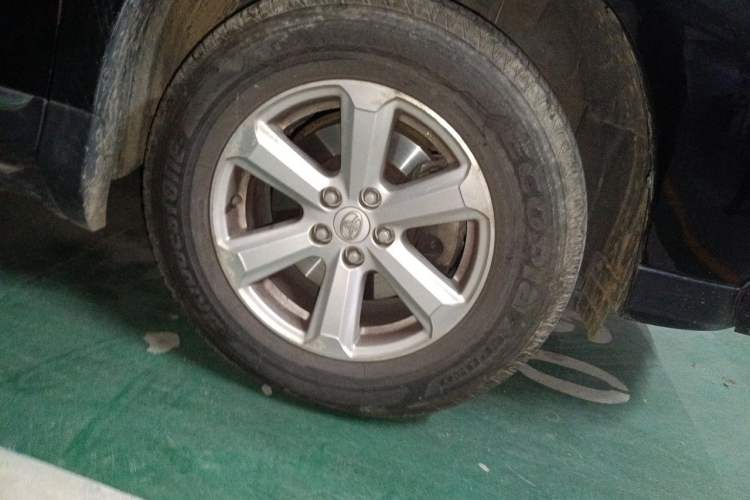 Used Toyota Highlander 2012 2.7L 2WD 5-Seater Elite Edition Right Front Wheel Hub