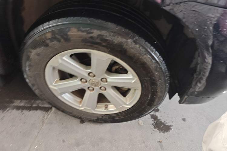Used Toyota Highlander 2012 2.7L 2WD 5-Seater Elite Edition Right Front Wheel Hub