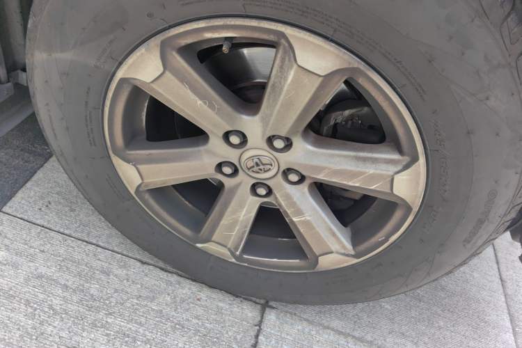 Used Toyota Highlander 2012 2.7L 2WD 5-Seater Elite Edition Right Front Wheel Hub